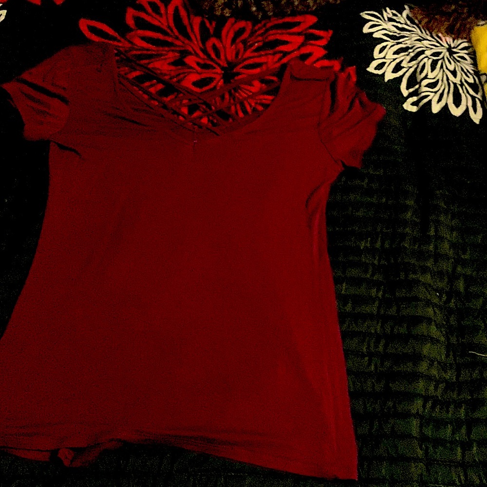 Red shirt sleeve shirt size medium